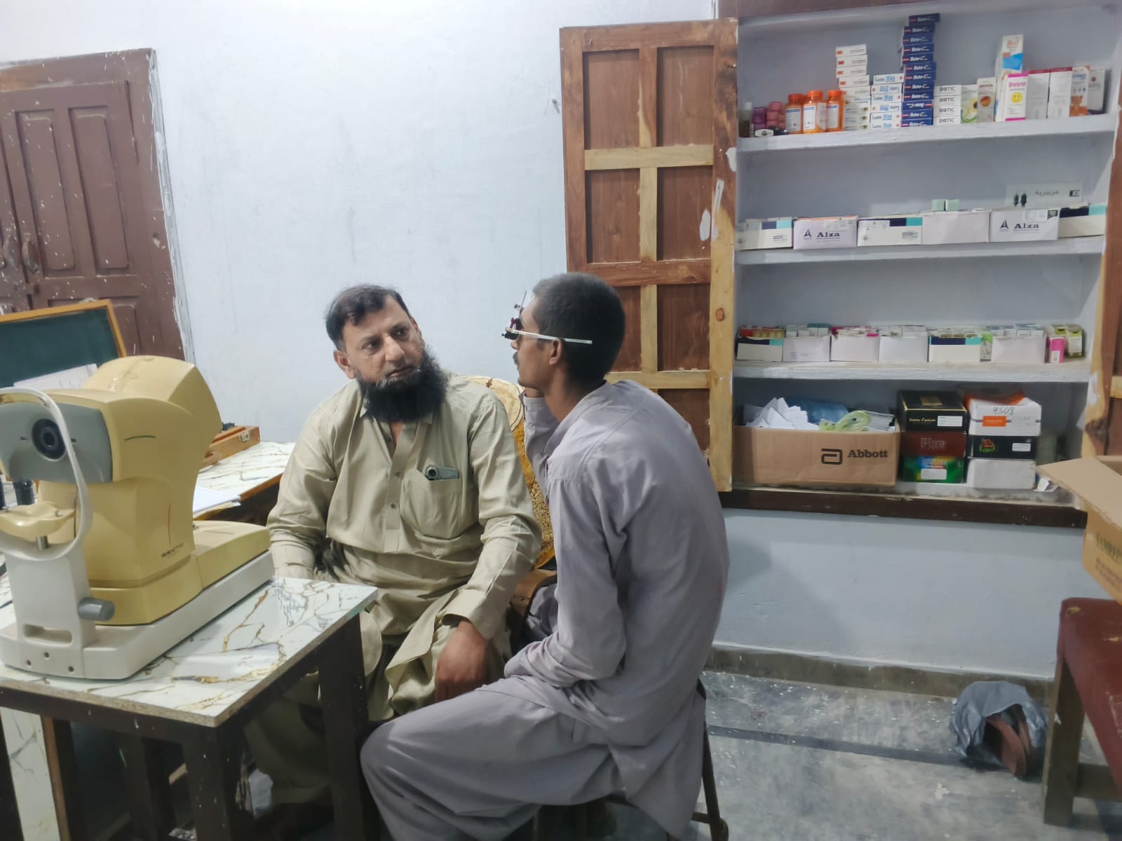 Medical consultation and equipment inside Bukhari Clinic
